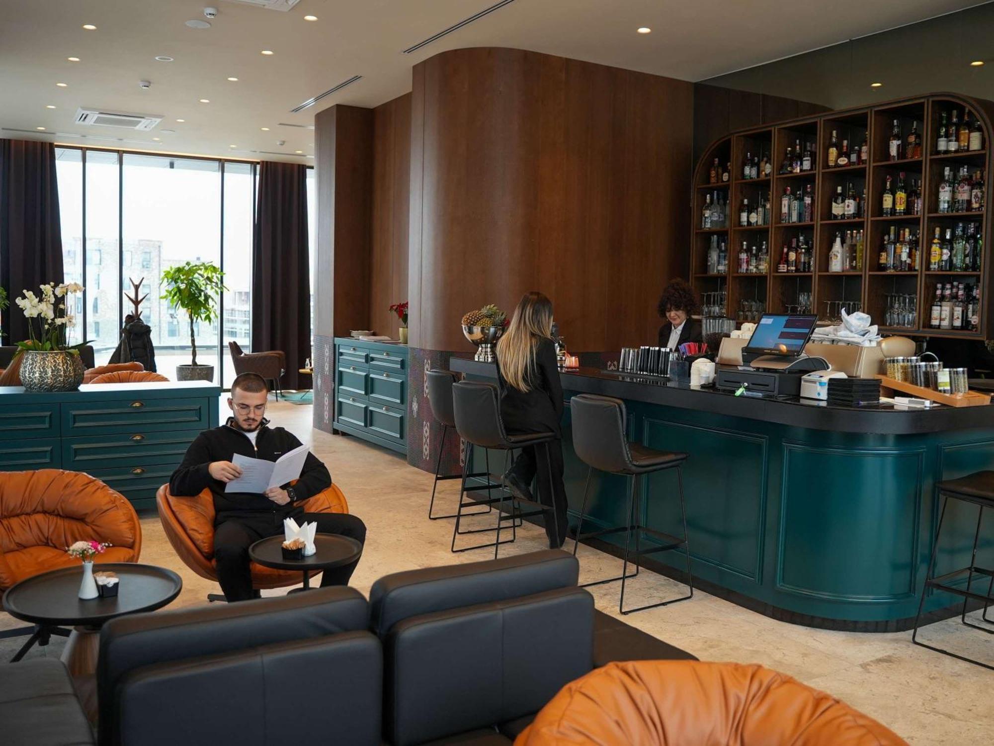 Mercure Prishtina City Prishtine Bagian luar foto
