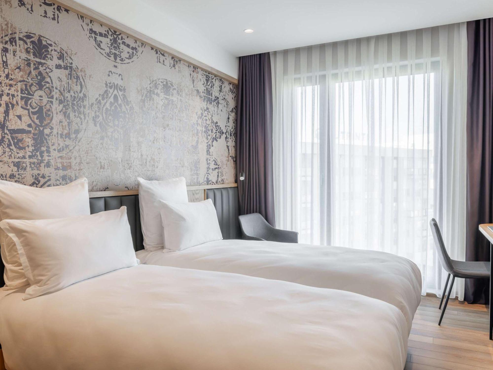 Mercure Prishtina City Prishtine Bagian luar foto